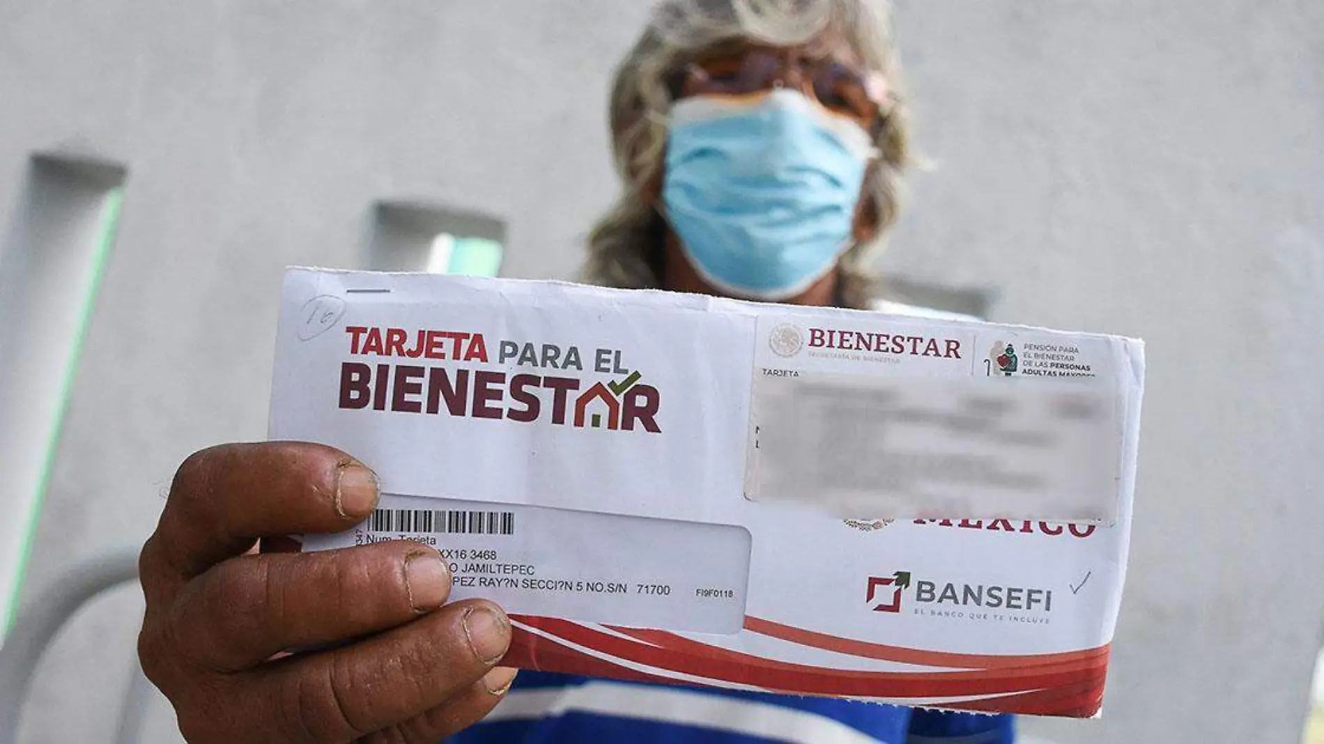 Es bien sabido que la pensión del bienestar es entregada a personas adultas mayores, principalmente de escasos recursos